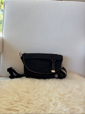 Lululemon Nylon Crossbody